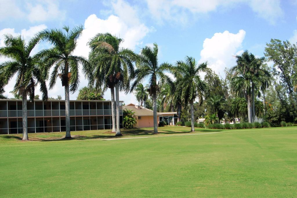 Hollywood Beach Golf Resort Bagian luar foto