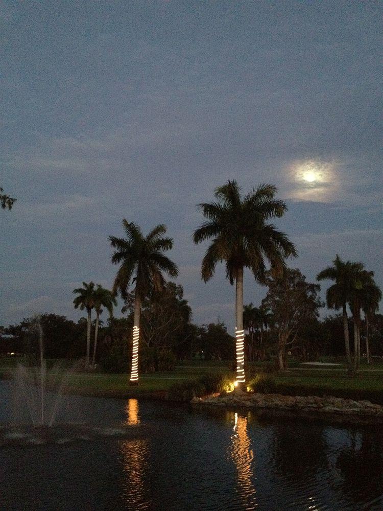 Hollywood Beach Golf Resort Bagian luar foto